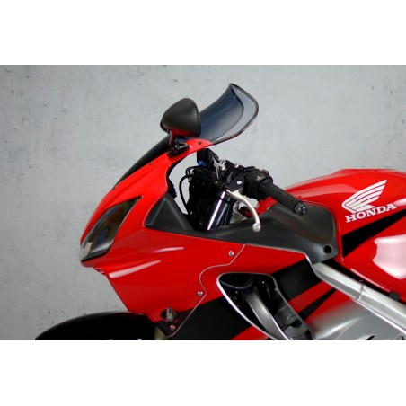   Parbriz înalt pentru motociclete de turism  
  HONDA CBR 600 F4i   
   2001 / 2002 / 2003 / 2004 / 2005 / 2006    