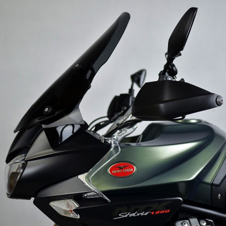   Pare-brise de moto pour un MOTO GUZZI STELVIO 1200 NTX   
   2011 / 2012 / 2013 / 2014 / 2015 / 2016   