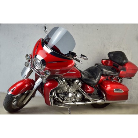   Motorcycle knee deflectors for a YAMAHA XVZ 1300 VENTURE  
   The set include 2 deflectors without mounting kit.  